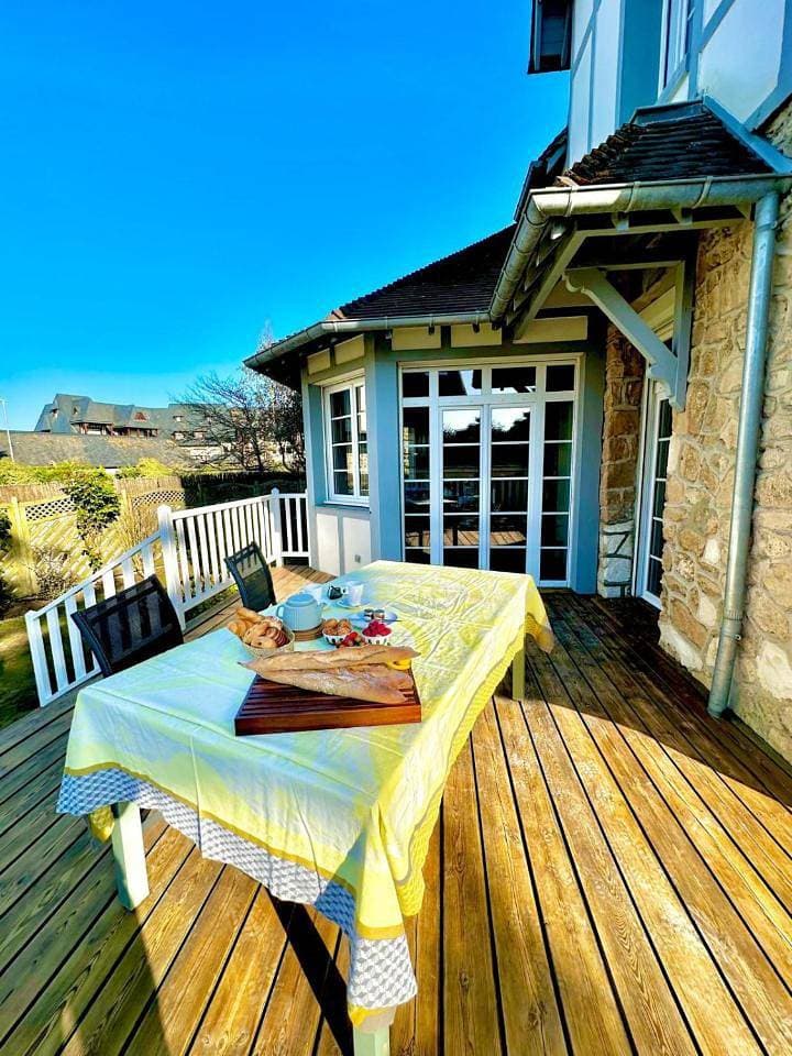 Foto 8 von 30: Villa