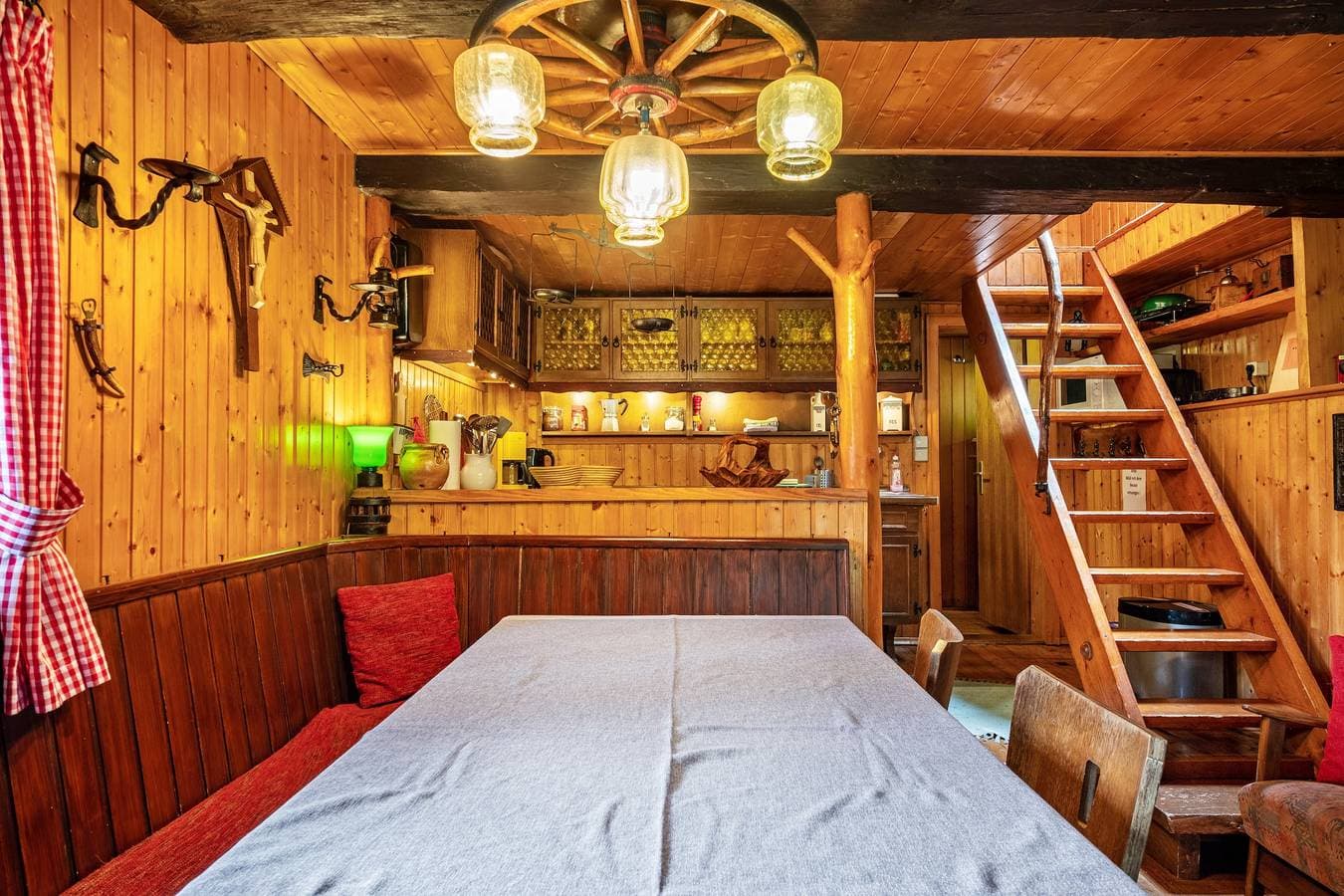 Foto 10 von 36: Ferienhaus 'Mühle-am-Wolfsgrund' mit Bergblick, Privater Terrasse und Privatem Garten