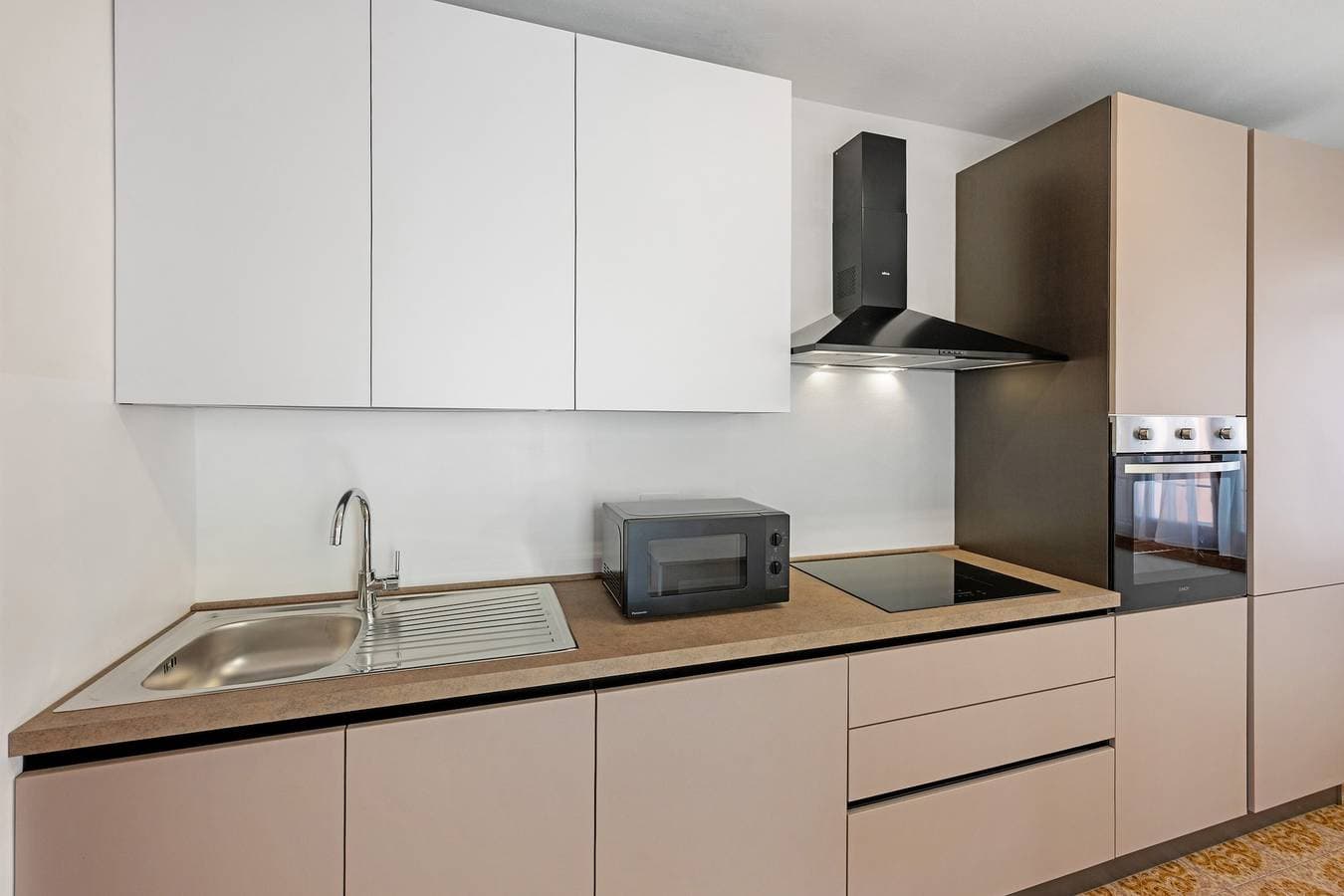 Foto 13 von 39: Ferienwohnung 'Ca' Due Cuori' mit Seeblick, WLAN und Klimaanlage