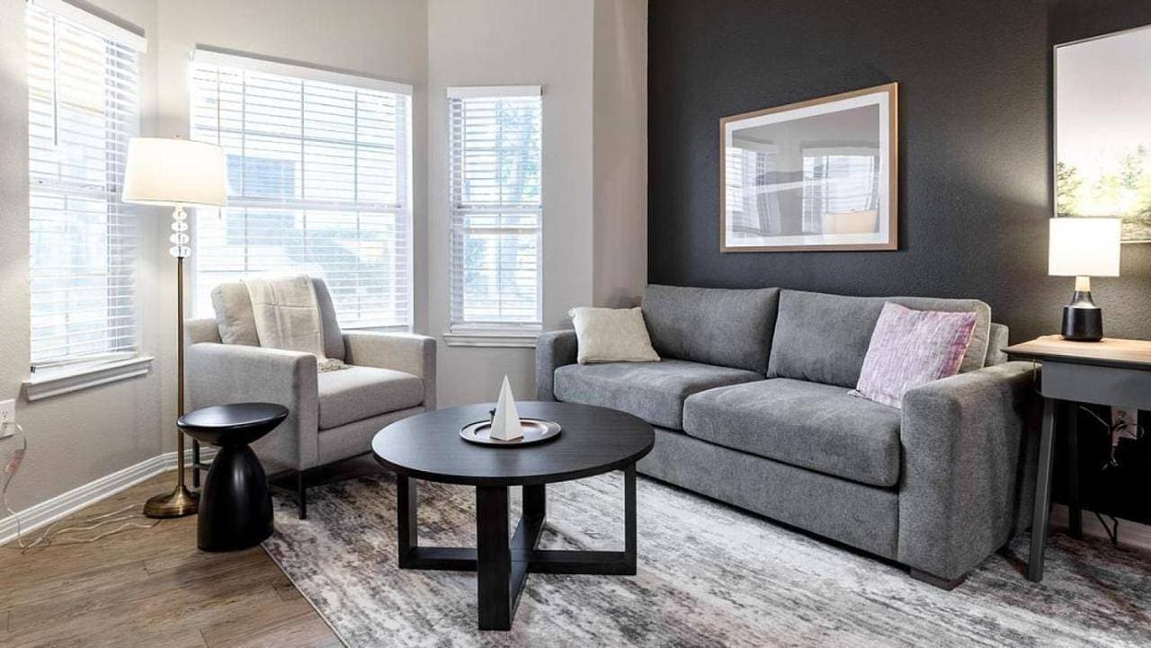 Landing - Modern Apartment with Amazing Amenities (ID7659X35) 1