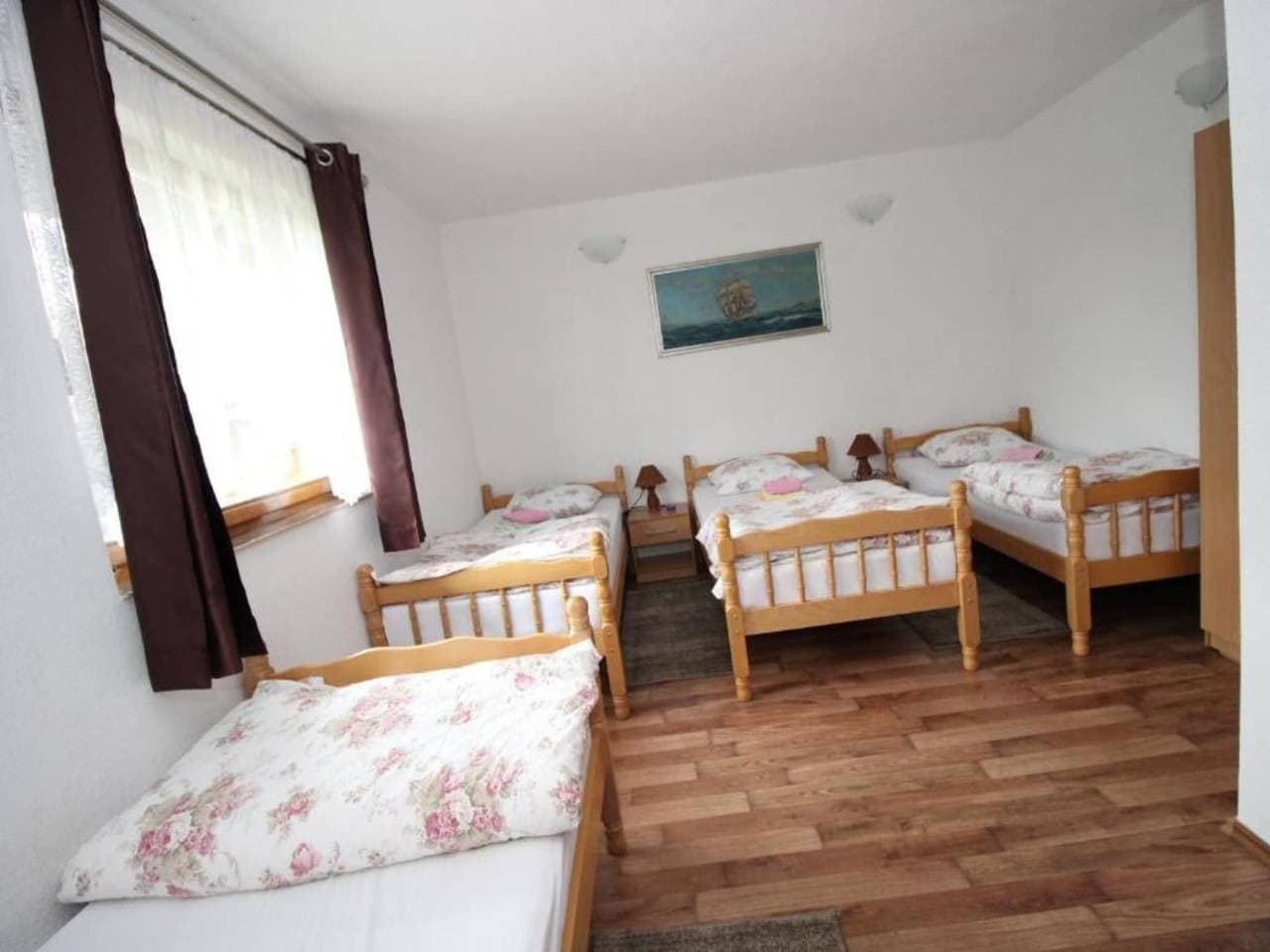 Foto 6 von 35: Four bedroom house with river view
