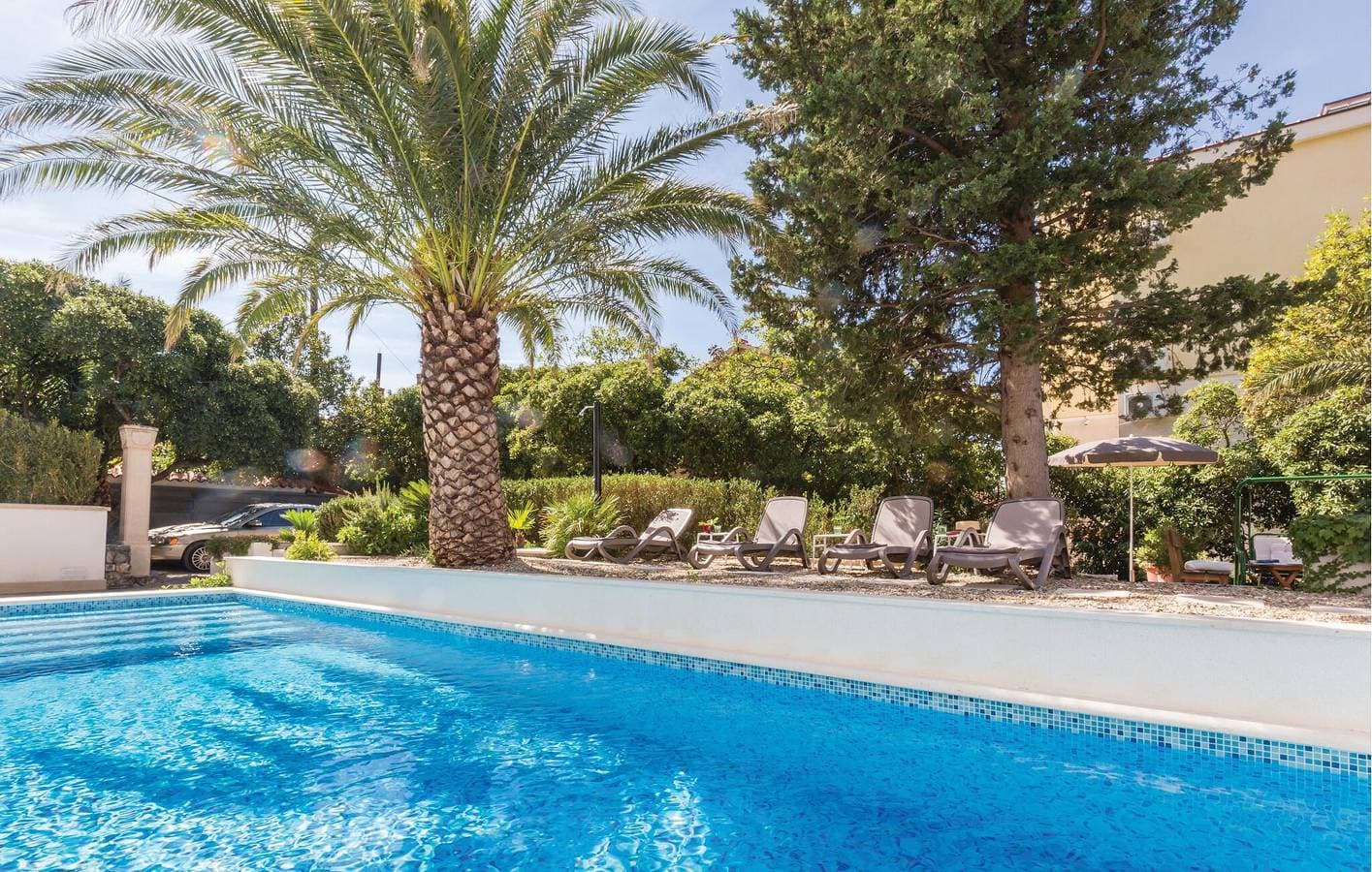 Foto 11 von 31: Gemütliche Ferienwohnung in Makarska mit Pool, Terrasse und WLAN – 400 m bis zur Küste
