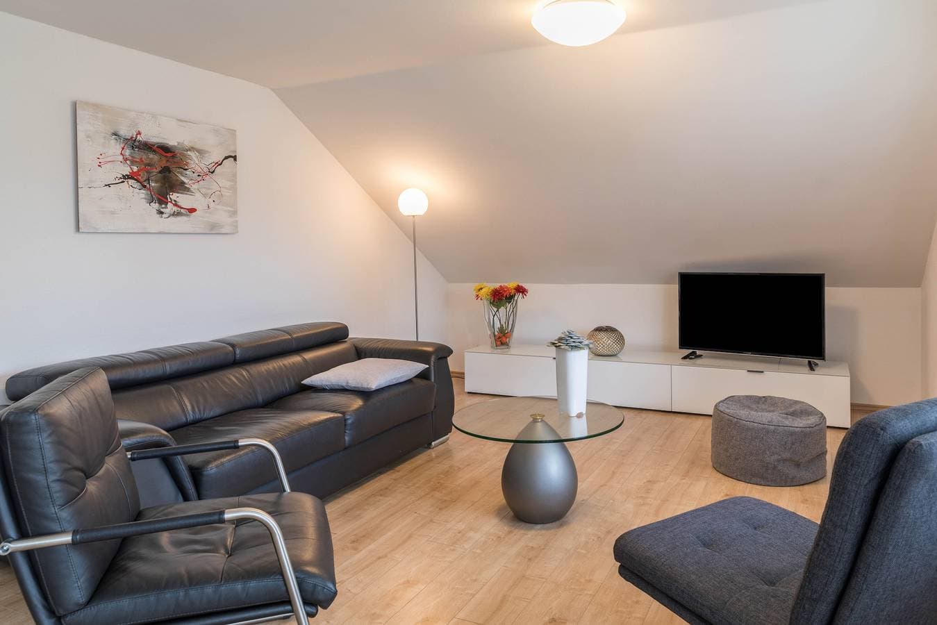 Foto 2 von 21: Ferienwohnung "Lumafe" nur einen kurzen Spaziergang vom See entfernt