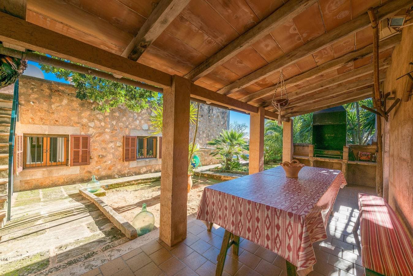 Foto 11 von 45: Hórreo  - Ferienhaus mit privaten Pool in Campos. WiFi gratis