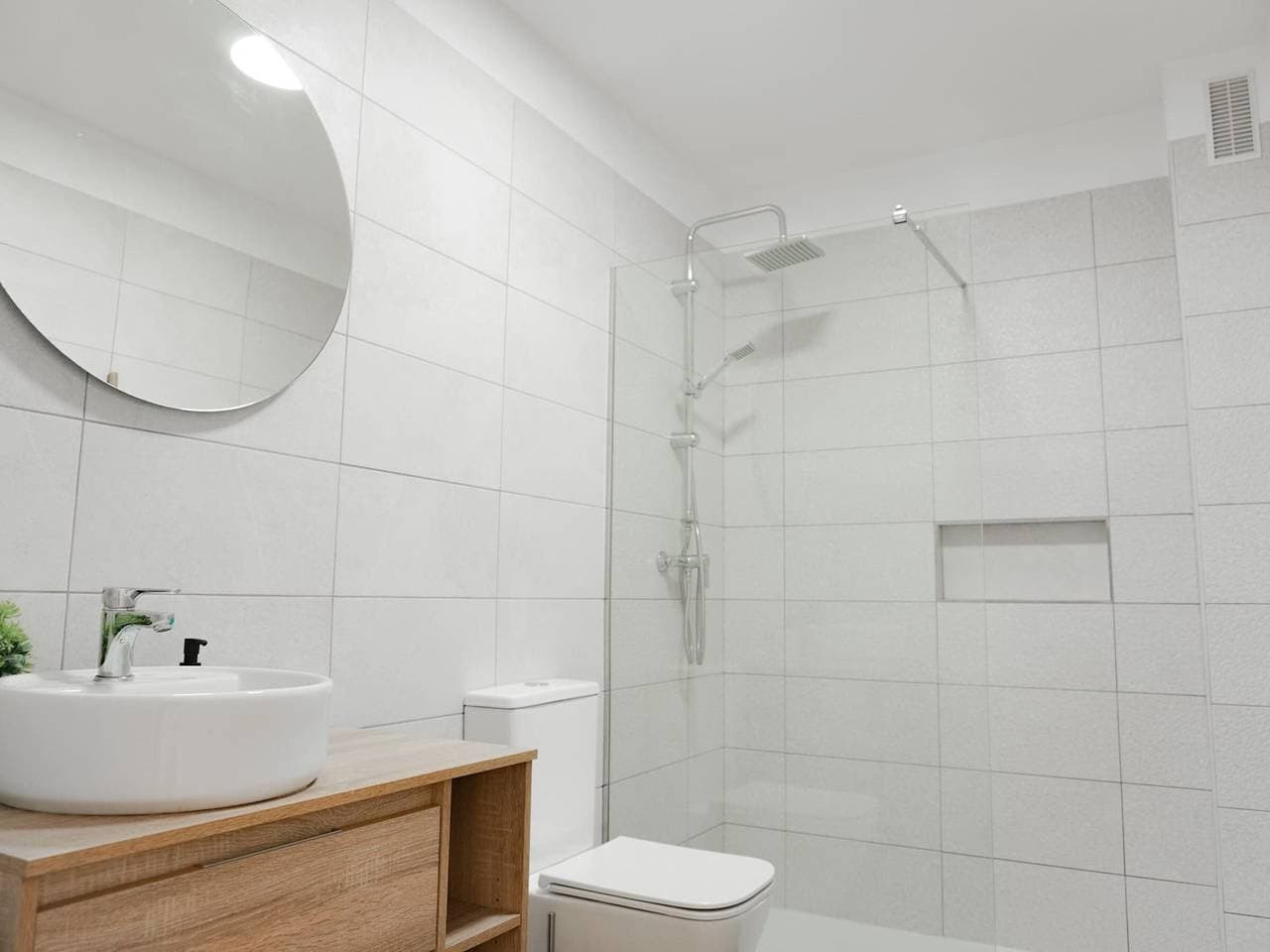 Foto 8 von 24: Moderne Wohnung, Meer- und Bergblick - 4 Pers.