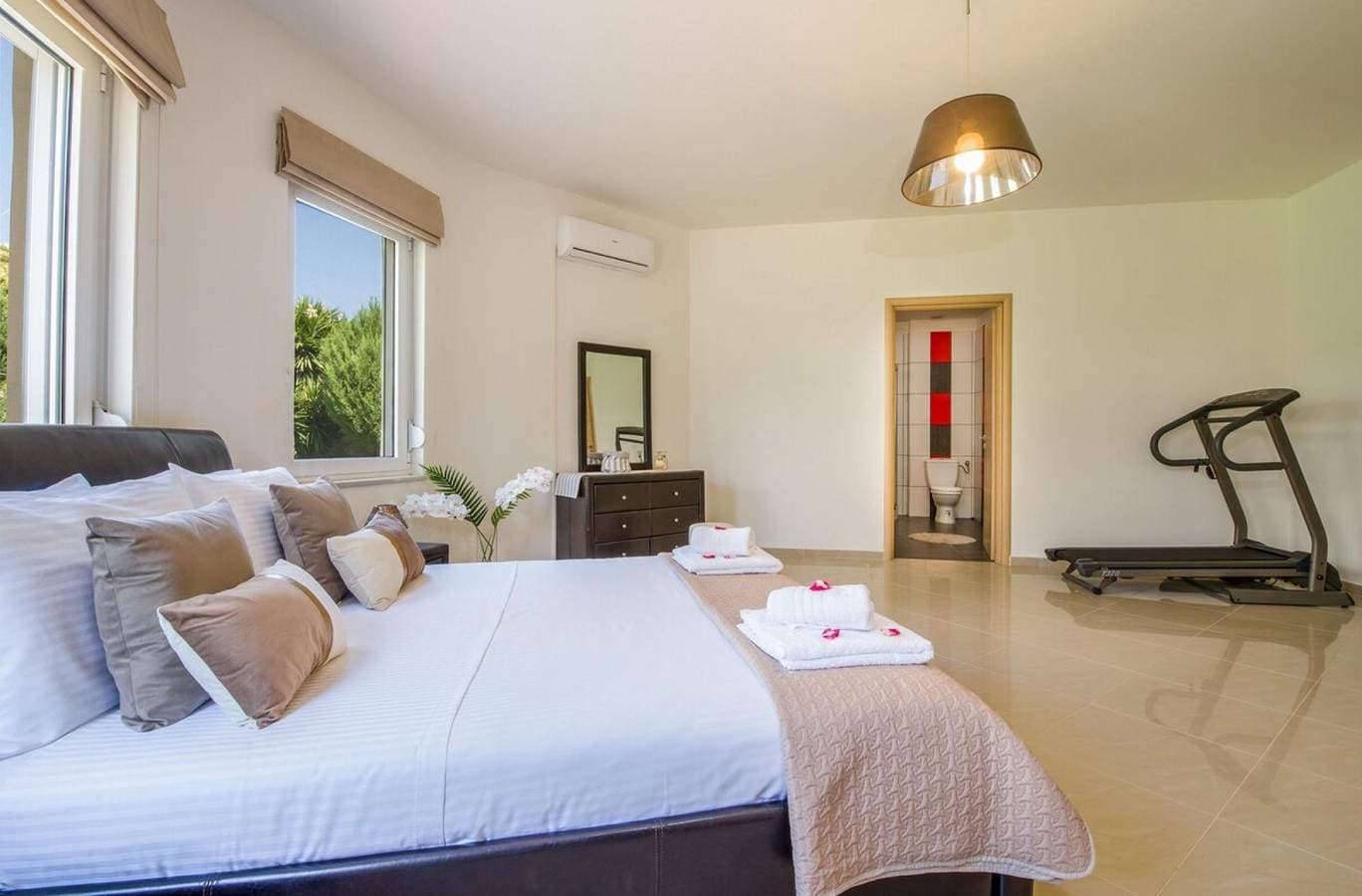 Foto 11 von 39: Villa für 8 Personen mit Garten