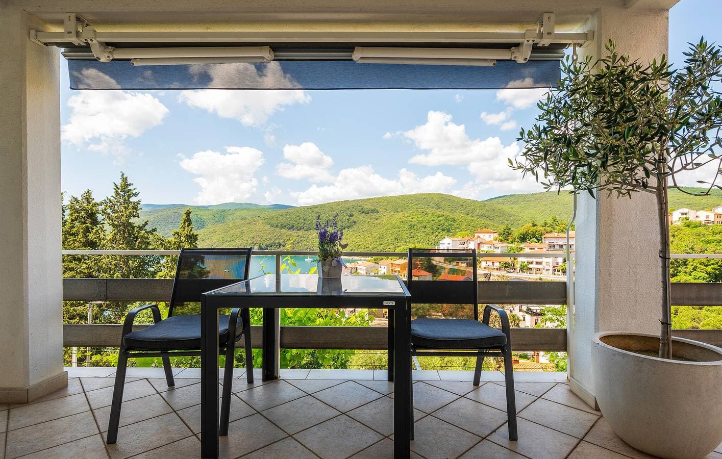 Apartment am Strand mit Meerblick, WLAN und Terrasse – 200 m zum Strand 1
