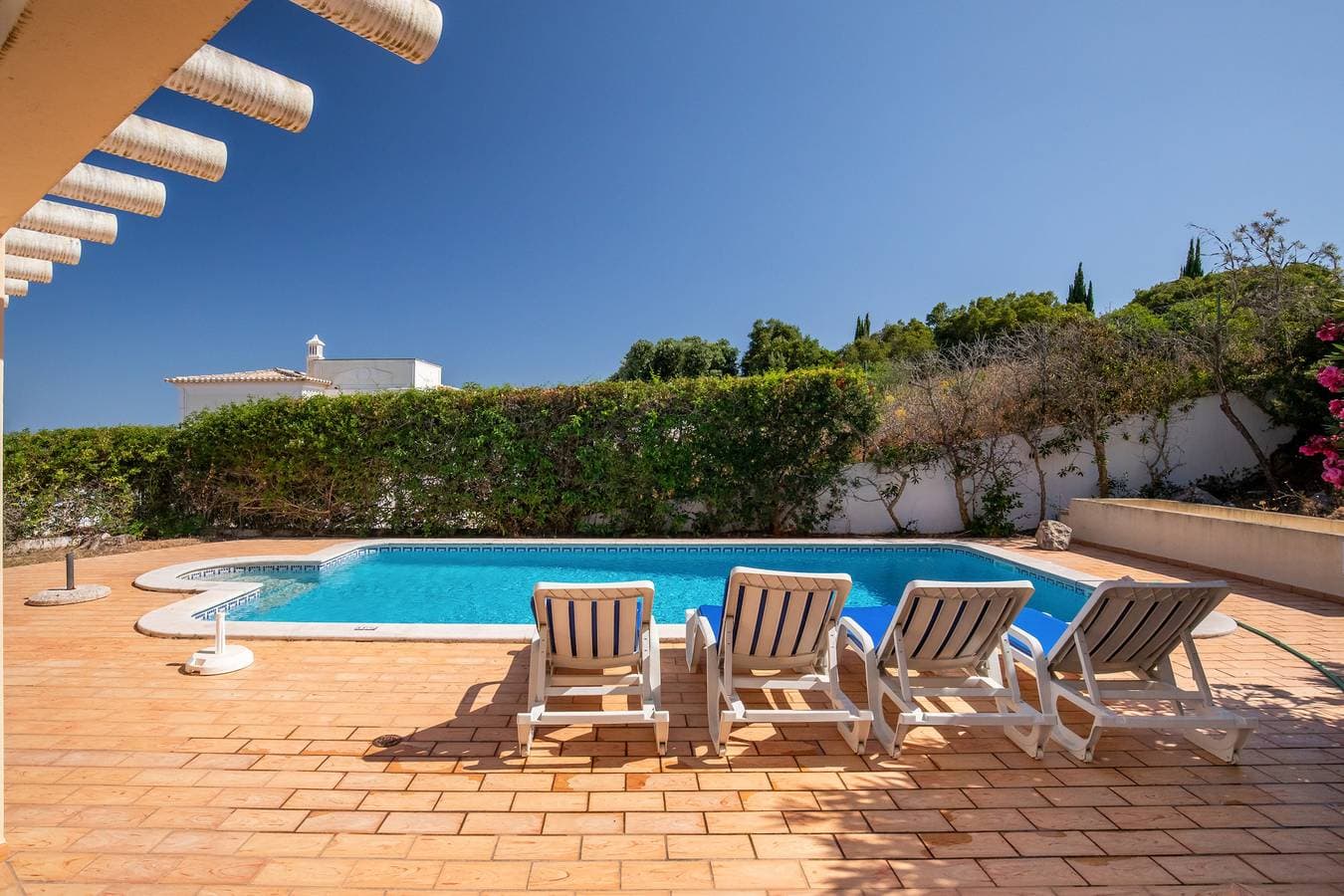 Foto 5 von 41: Villa Maren, ruhiges Villenviertel, privater Pool