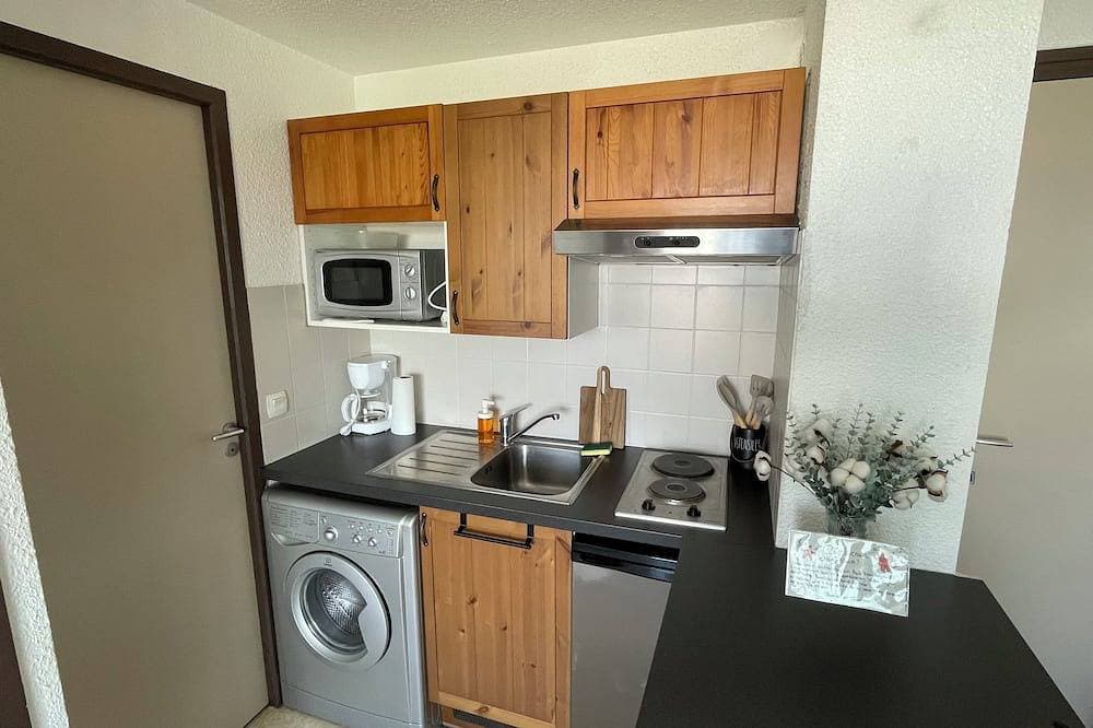 Foto 8 von 10: 2-Bedroom Apartment, Ocean View, Beach 50 m Away, Air Conditioning, 2 Private Parking Spaces