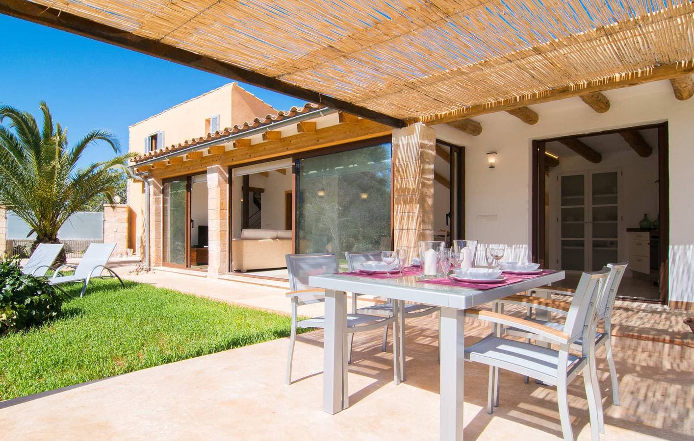 Foto 5 von 47: Appartement am Strand mit Pool und WiFi - 1,5km bis Sa Marjal