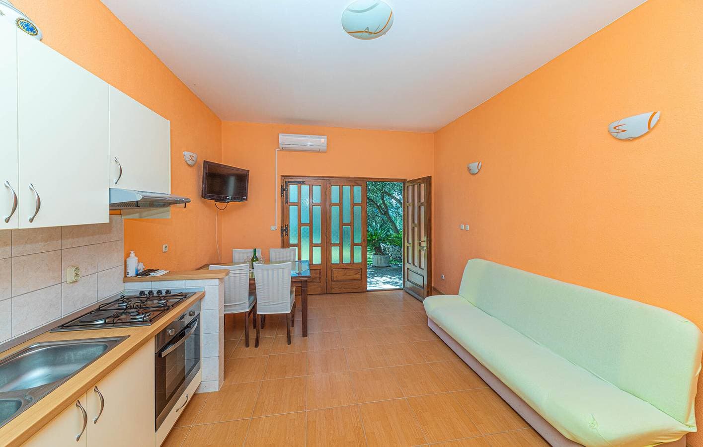 Foto 8 von 22: Ferienwohnung mit Panoramablick in Makarska – in Küstennähe und mit guter Gastronomie