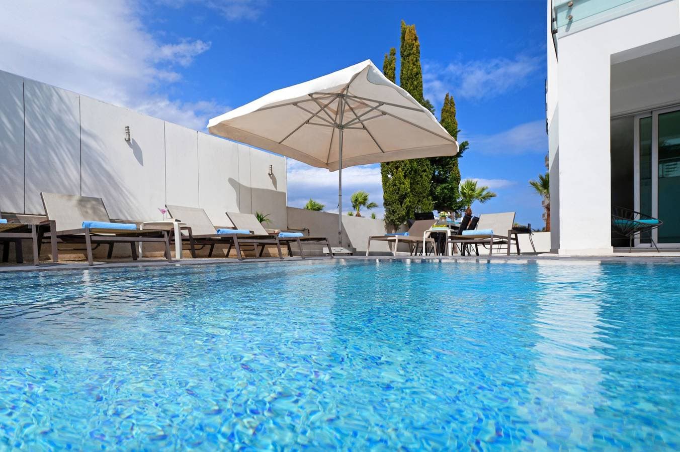 Foto 9 von 38: Villa für 5 Personen mit Balkon