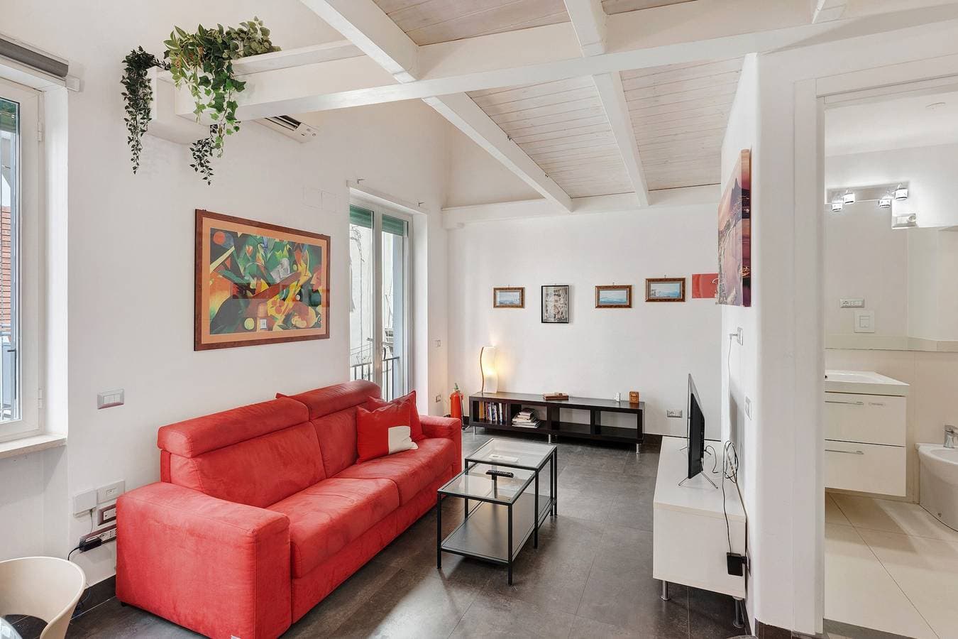 Foto 5 von 21: Ferienwohnung 'The Pepper in Pizzofalcone' mit Balkon, WLAN und Klimaanlage