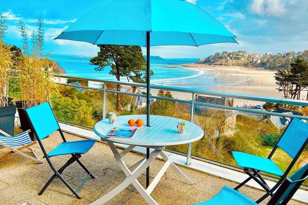 Apartment / sea view / beach 100m / private parking. 1