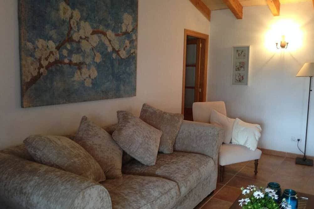 Foto 10 von 19: Cosy Haus am Rande des Waldes, Im Bereich Pula (Free WIFI)