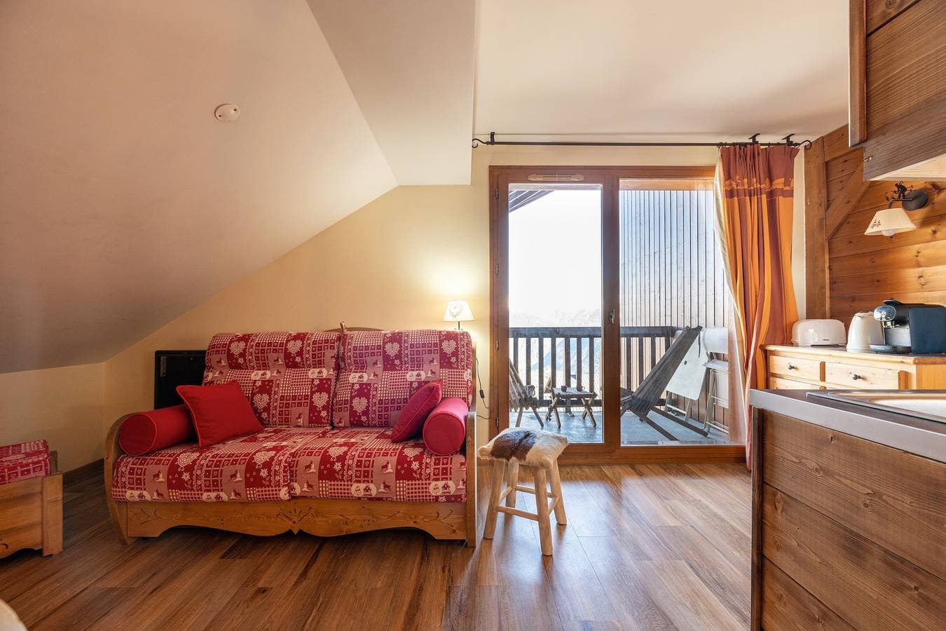 Foto 3 von 18: Ferienwohnung für 4 Personen mit Pool