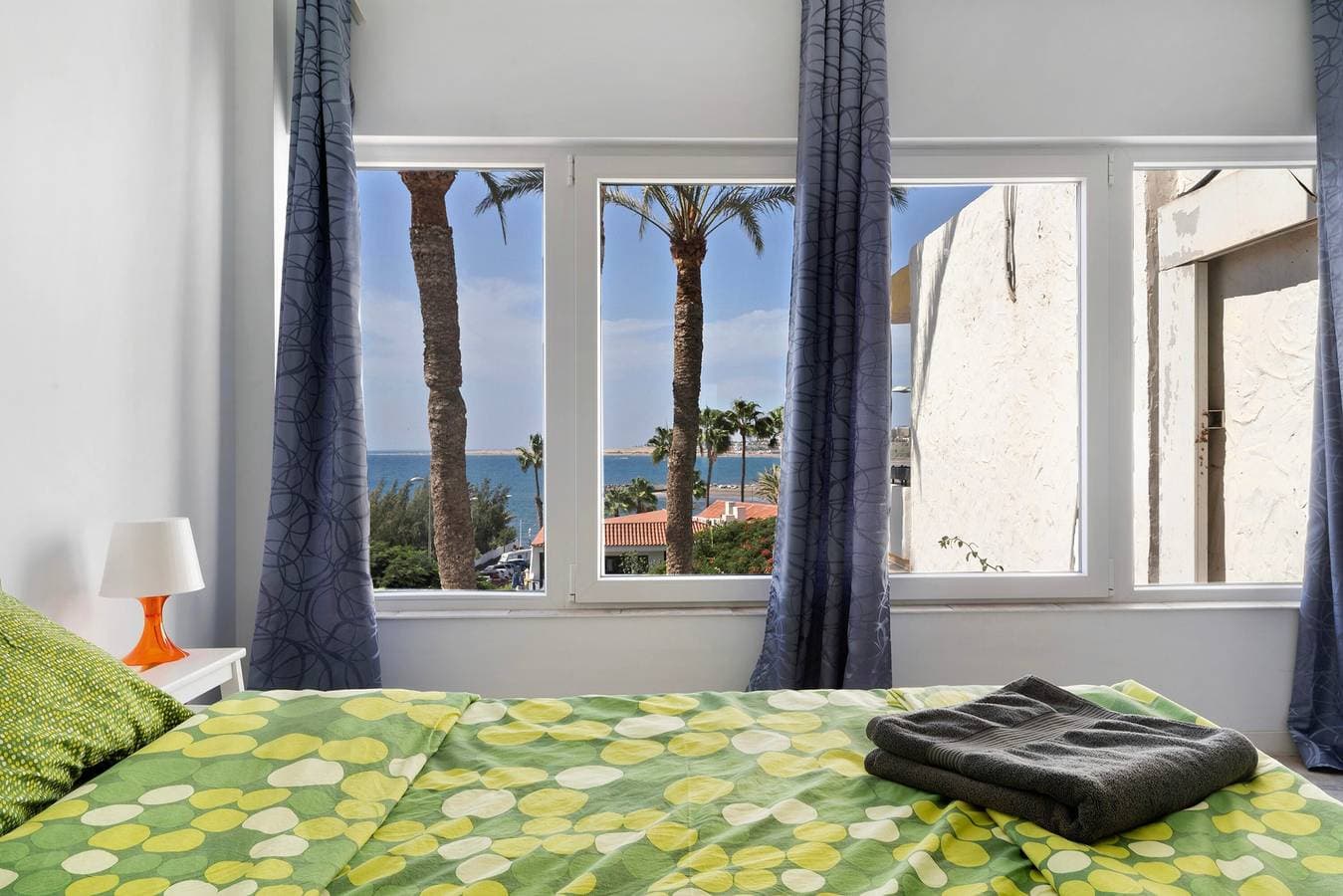 Foto 13 von 20: Ferienwohnung 'Las Flores1' mit Meer- und Strandblick, WLAN und Klimaanlage