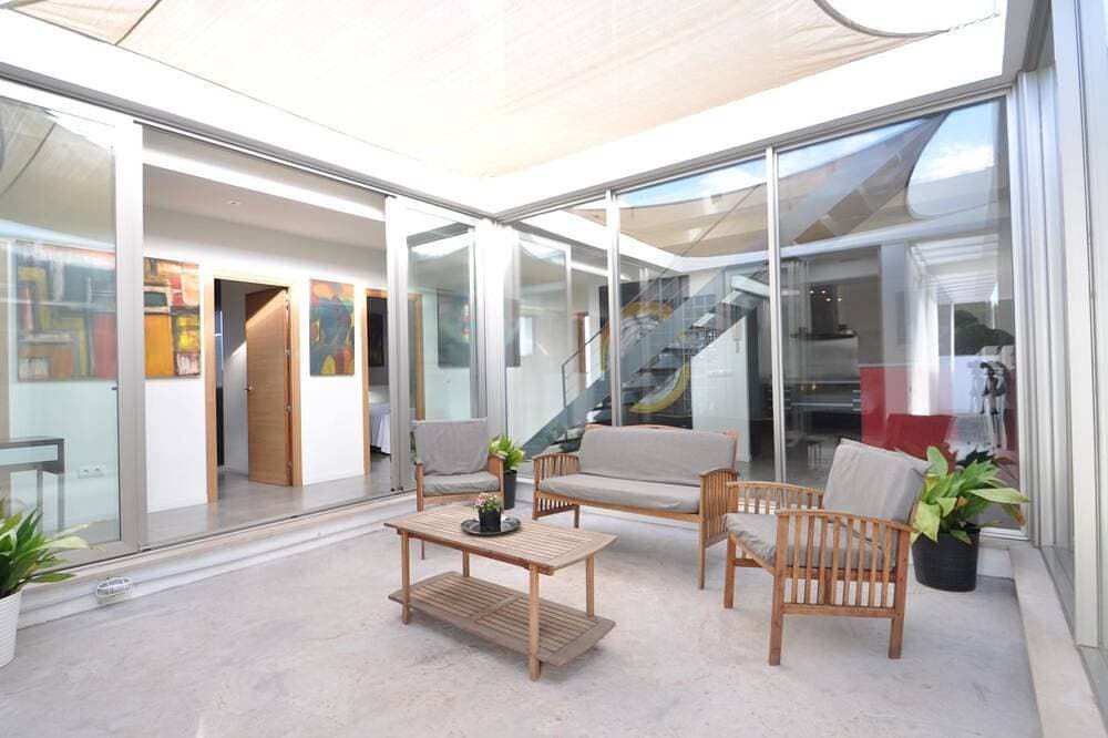 Foto 12 von 30: Moderna Villa cerca del golf y con piscina privada, ideal para familias - ofert
