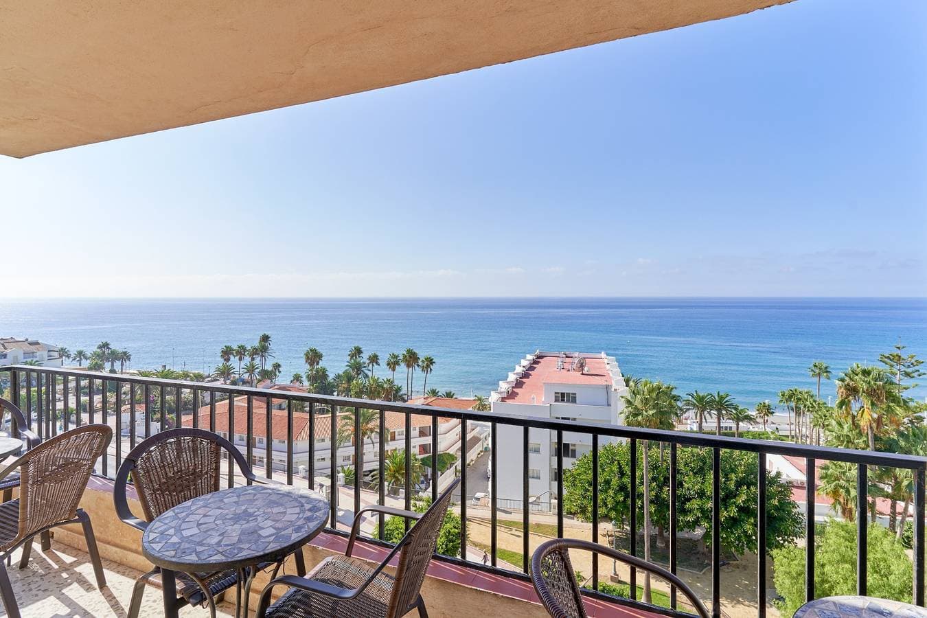 Apartment with stunning views 1
