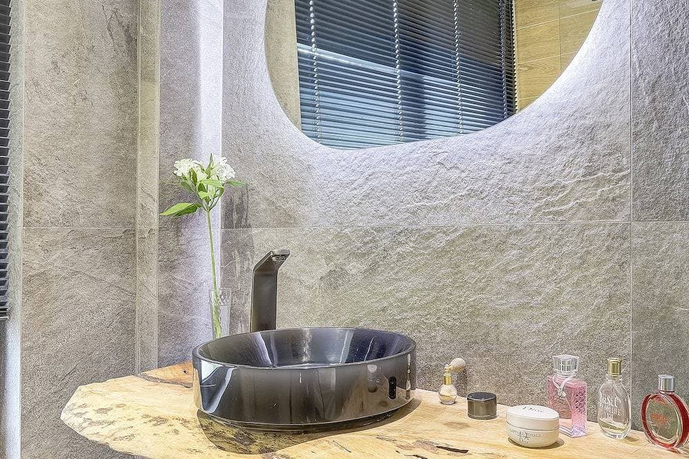 Foto 6 von 22: Villa d Architecte Neuve d Environ 310 m2 Située Dans un Domaine Sécurisé
