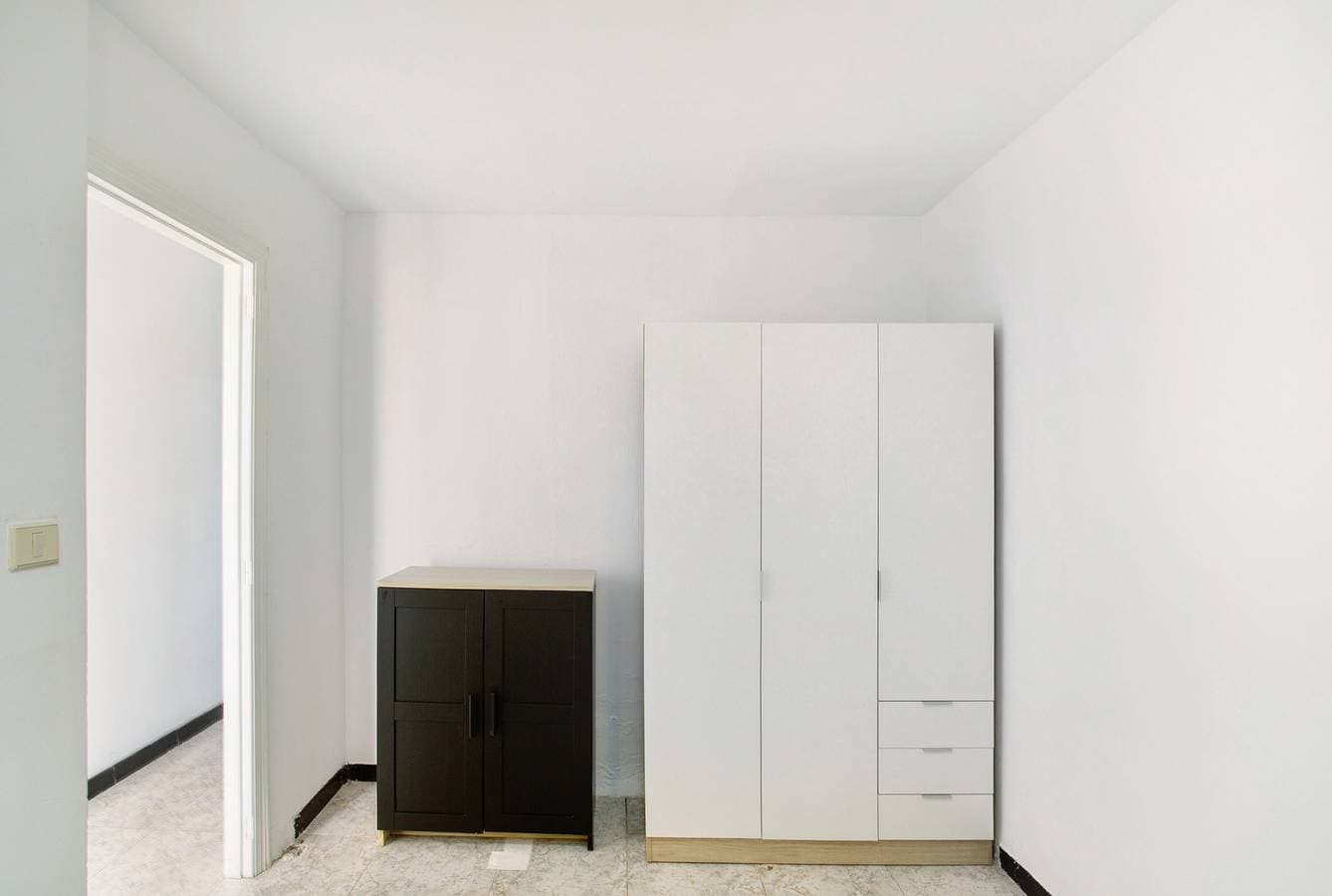 Foto 13 von 21: Ferienwohnung "Lidia" mit Seeblick, Gemeinschaftspool und WLAN