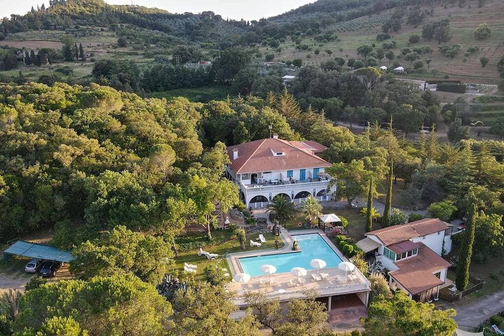 Studio in Residence near the sea in a beautiful park 1