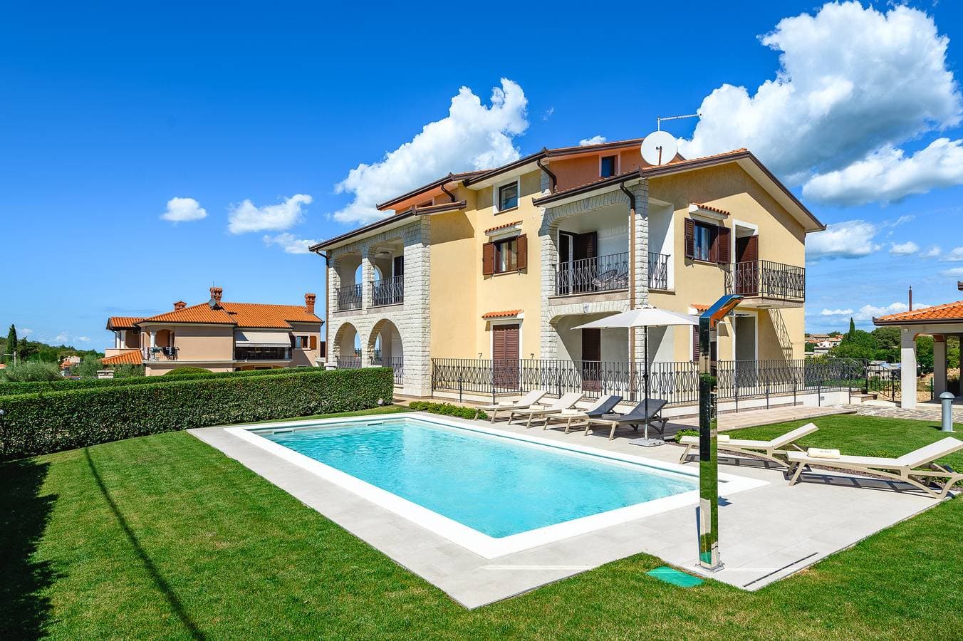 Foto 11 von 43: Premium Apartment Silvia with pool