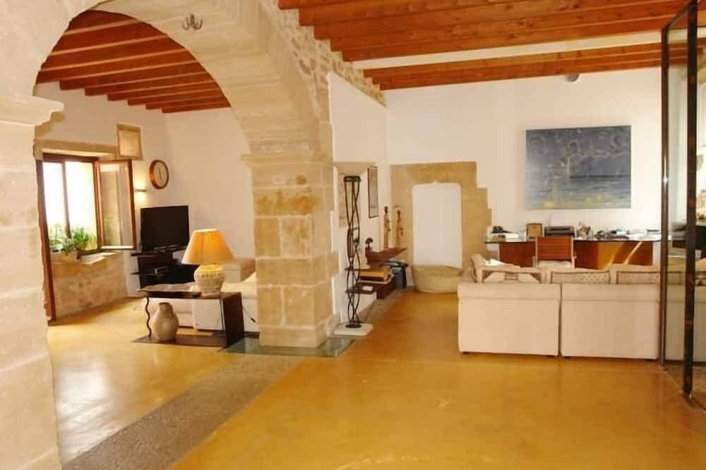 Foto 11 von 30: Casa Muralla, Charmantes Stadthaus mit Pool in Alcudias Altstadt