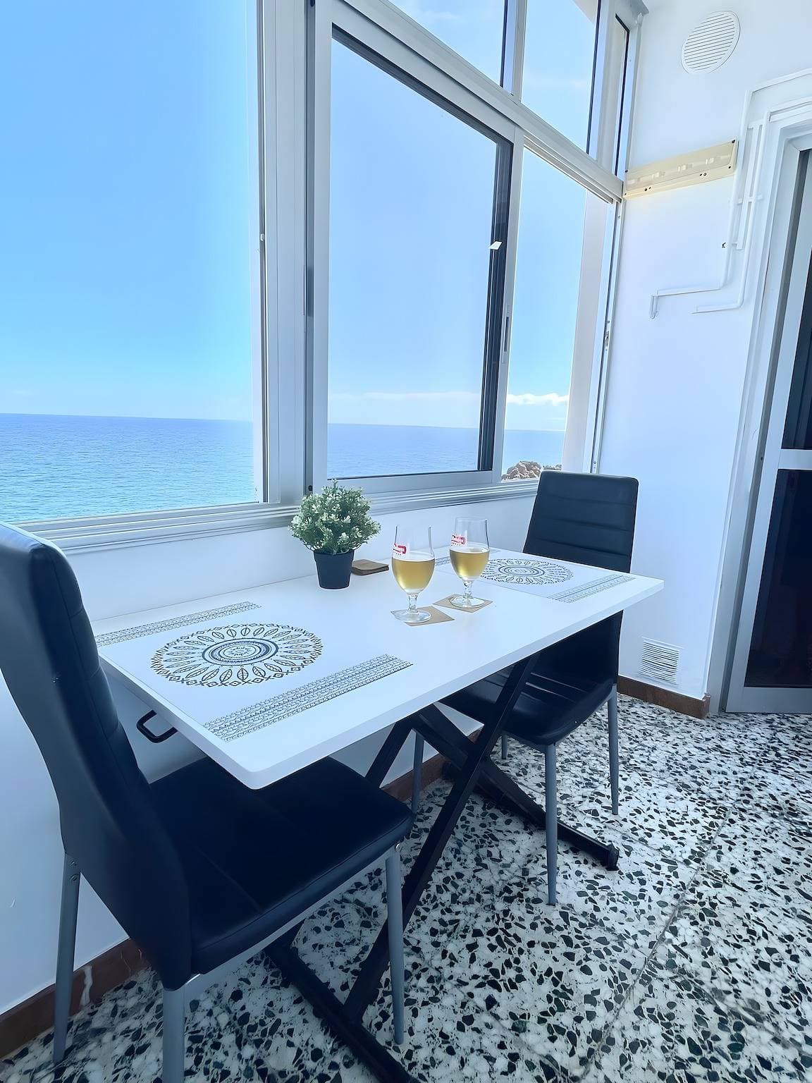 Foto 5 von 26: Ferienwohnung 'Balcón Al Atlántico' mit Meerblick und WLAN