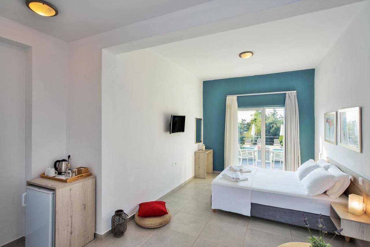 Foto 6 von 15: Standard Triple Room with Sea View