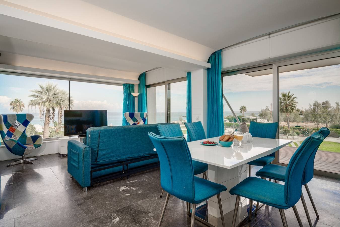 Foto 3 von 40: Protaras Thalassa Beachfront Suite