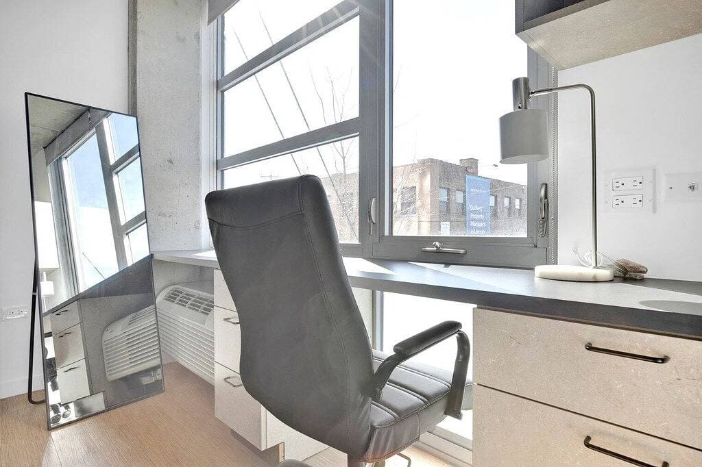 Foto 13 von 22: Hip Lincoln Park Studio w/ W/D & Lounge, 2 blocks from L, by Blueground