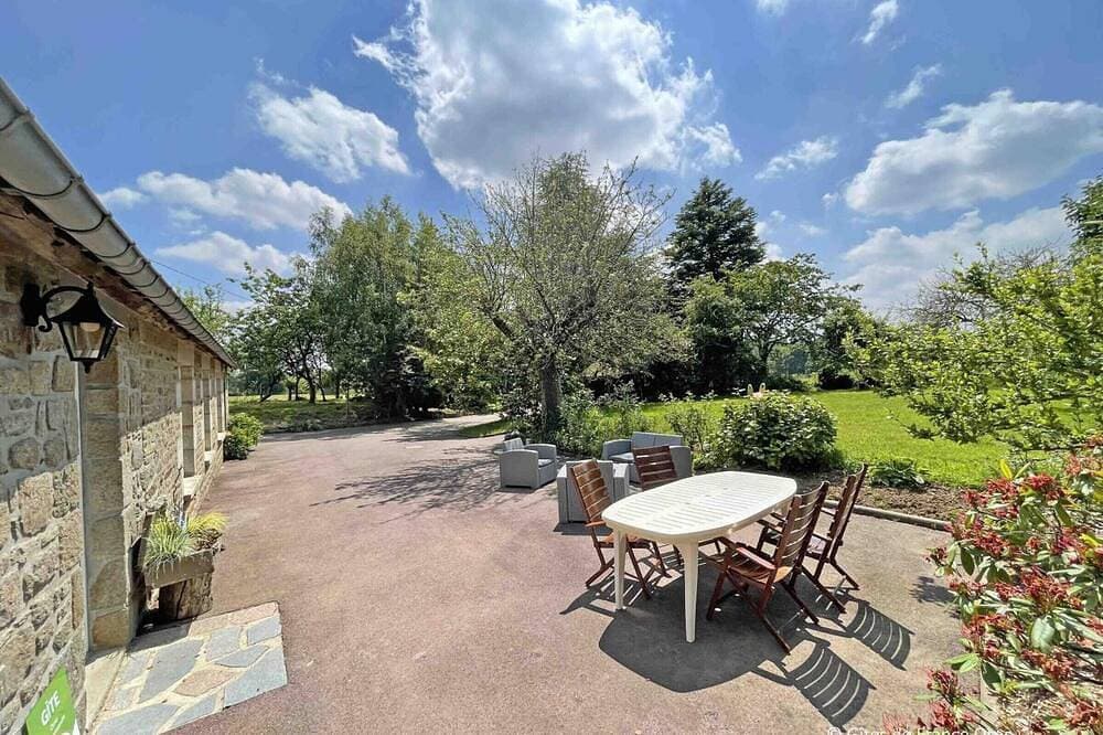 Foto 9 von 11: Steinhaus mit Garten in der Normandie, WLAN inklusive