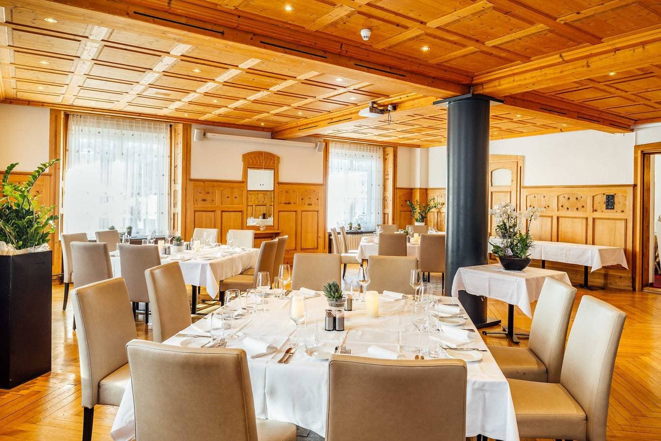Foto 11 von 13: Hotel Bellevue Flims - Doppelzimmer Economy