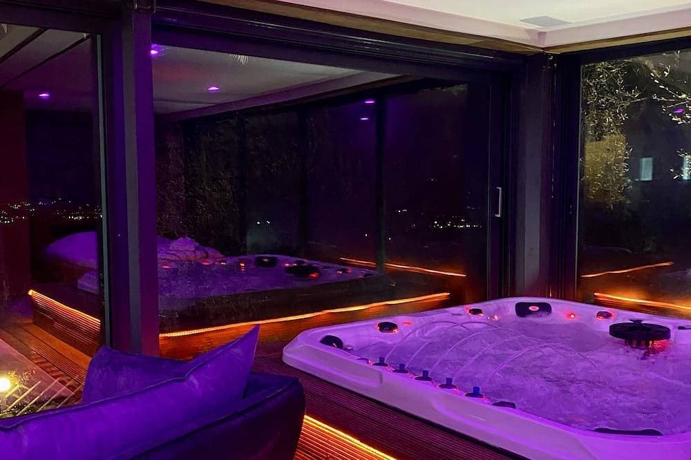 Foto 11 von 20: Don'T Miss Out—35% Off from Sept. 26 to Oct. 3!! Heated pool, sauna, steam room, hot tub