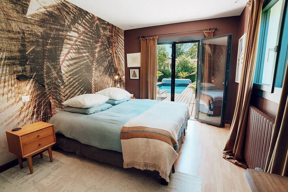 Foto 4 von 30: Villa in der Nähe von Biarritz, Schwimmbad, bewaldeter Park, 4 Schlafzimmer