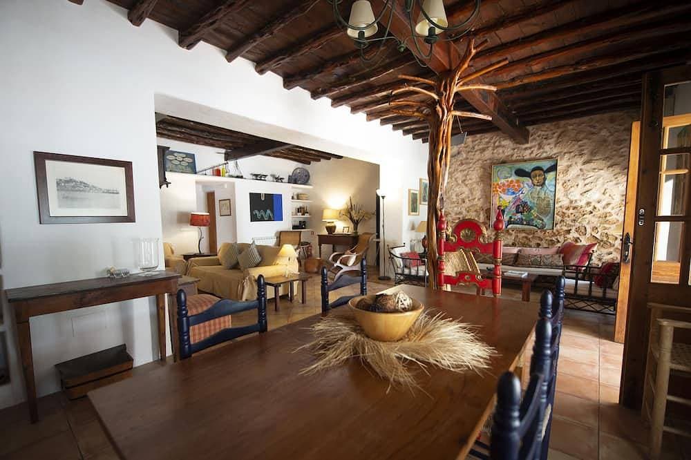 Foto 8 von 30: Villa mit privatem Pool und Garten, 5 Minuten zu Fuß zum Strand