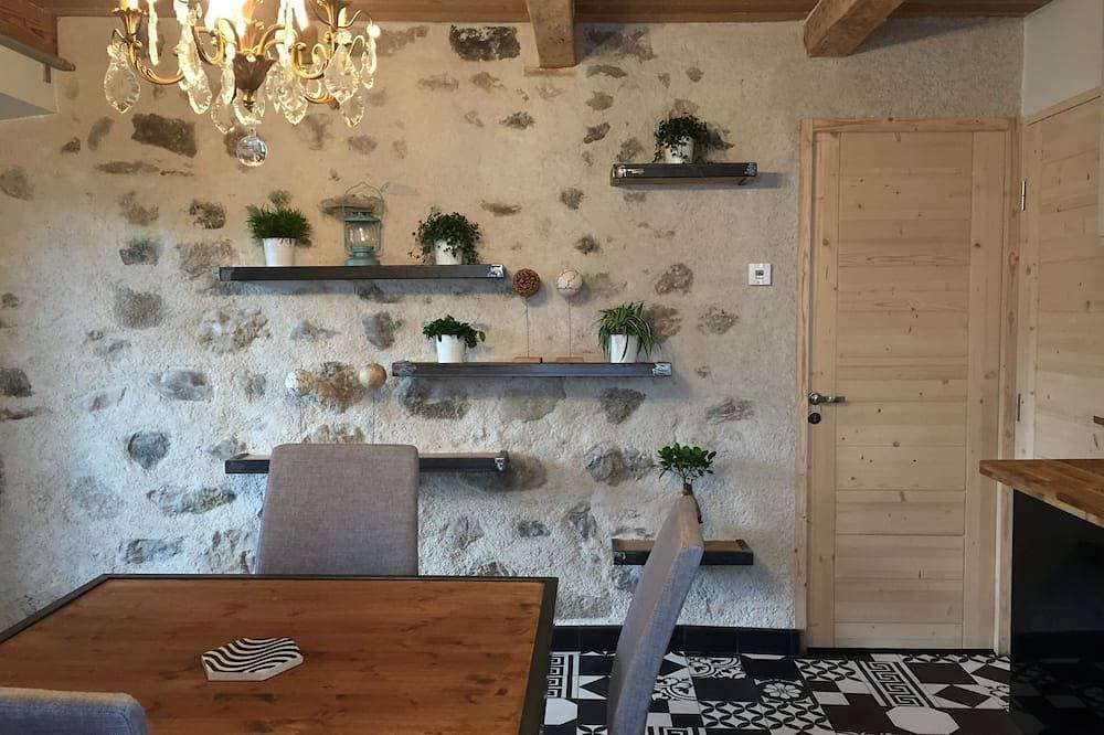 Foto 12 von 16: Dorfwohnung im Erdgeschoss am Rande des Lake Annecy