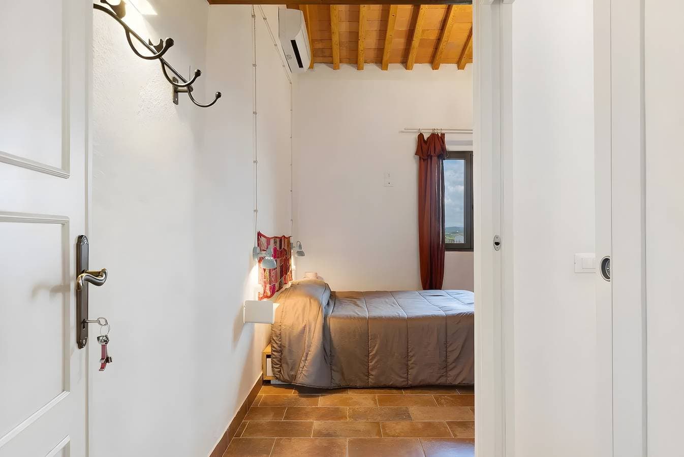 Foto 13 von 28: Zimmer 'Olivo - Fattoria Le Caprine' mit Gemeinschaftsgarten, WLAN und Klimaanlage