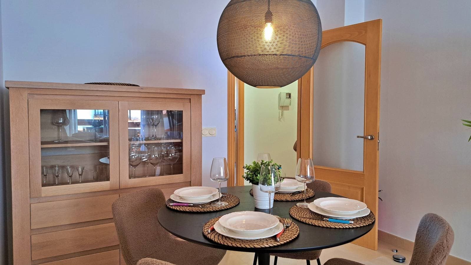 Foto 9 von 33: Apartment 'Baviera Golf' mit Meerblick, WLAN und Klimaanlage