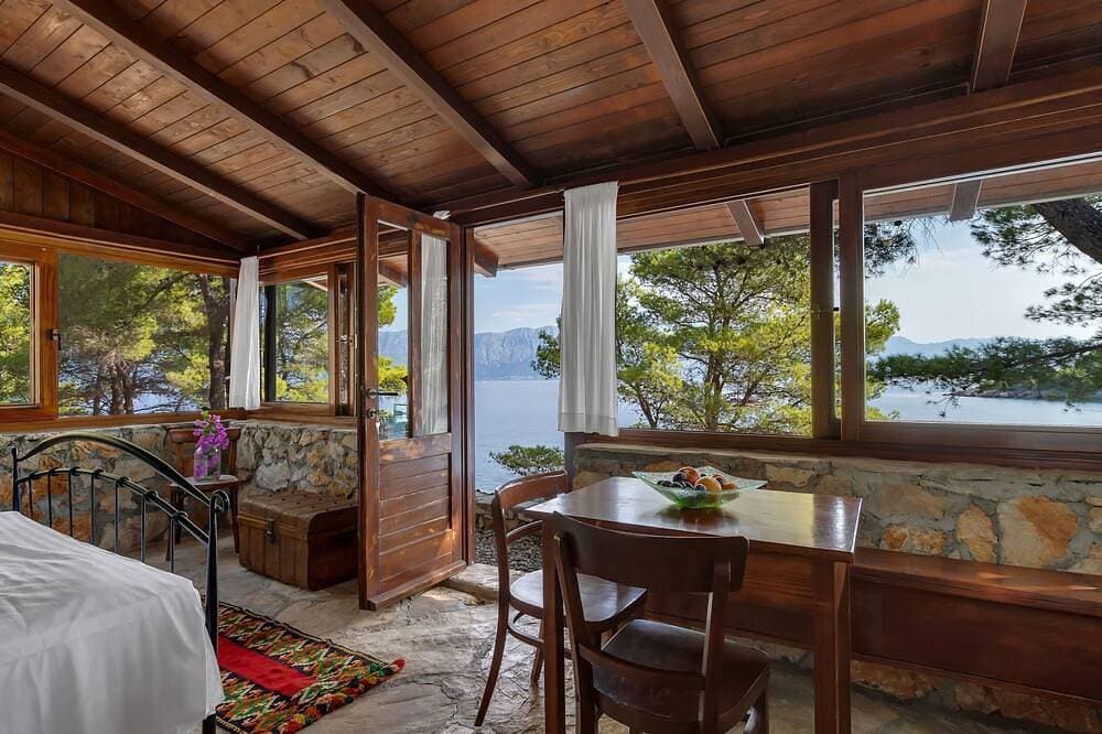 Foto 7 von 30: Haus in Općina Sućuraj mit Grill und Terrasse