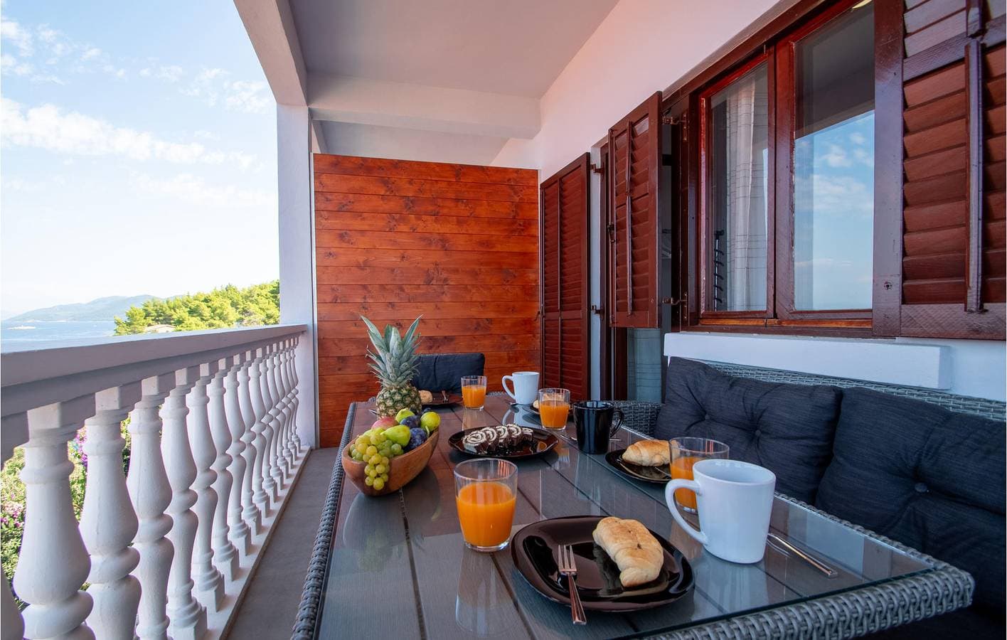 Foto 9 von 22: Charmantes Apartment mit einem Schlafzimmer, Meerblick, Terrasse und Parkplatz