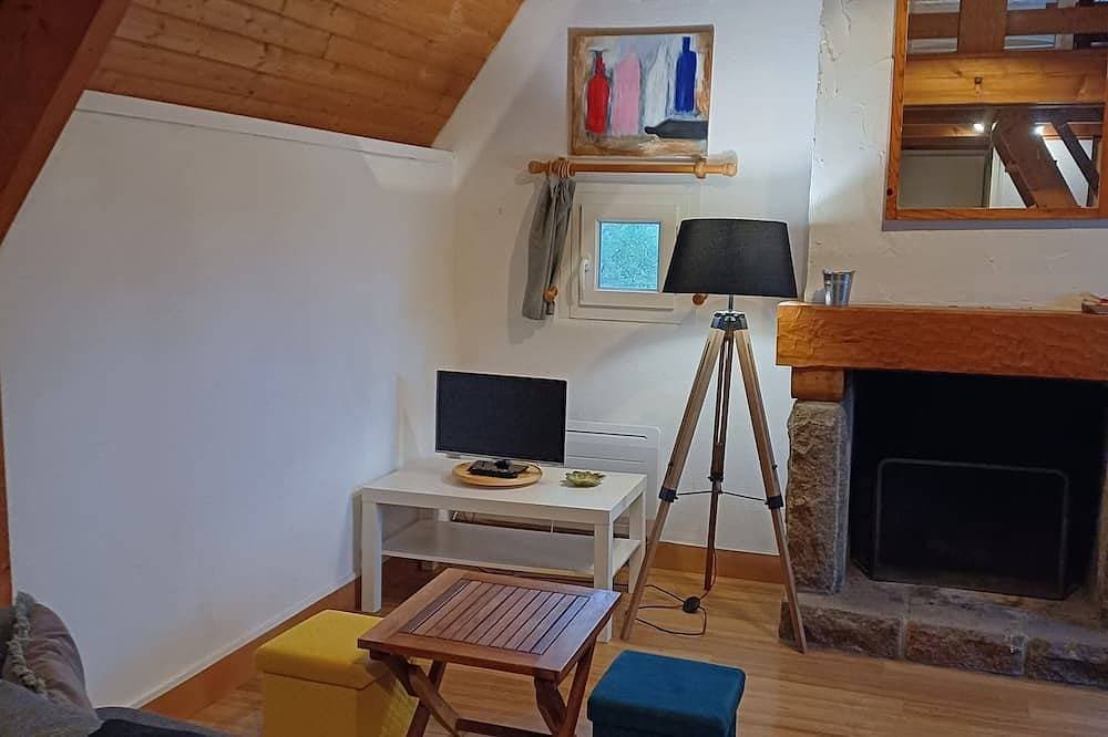 Calmos Cottage, between dunes and beach 1