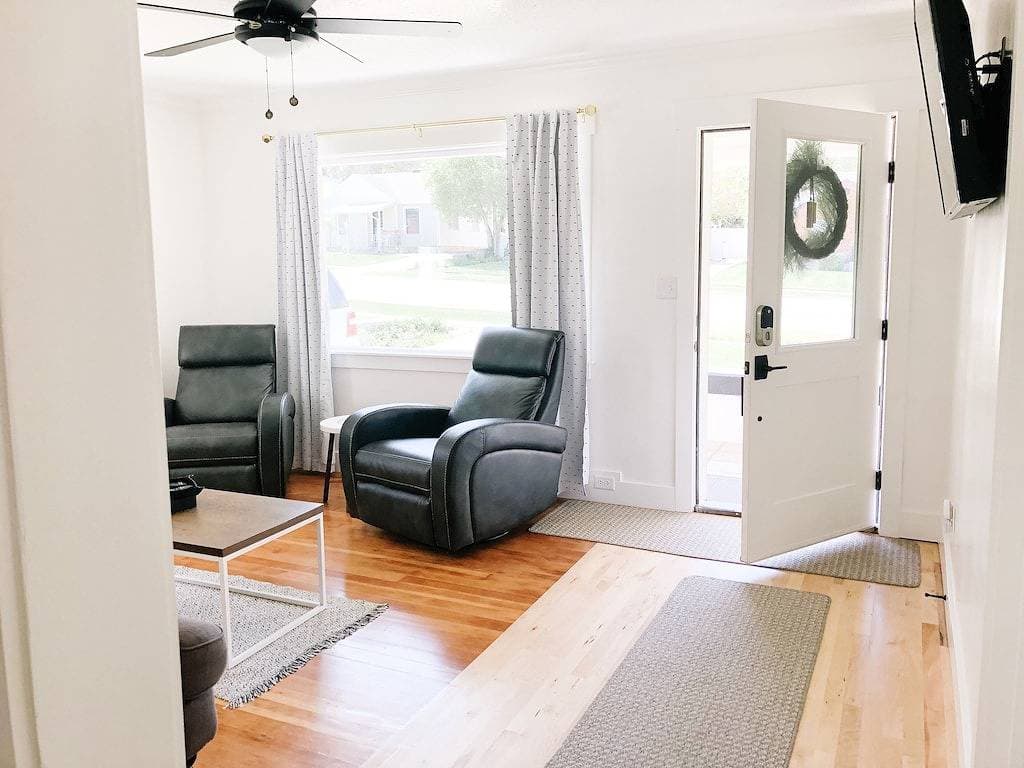 Foto 7 von 19: Ogdens East Bench // Luxusausstattung // Ganzes Haus!
