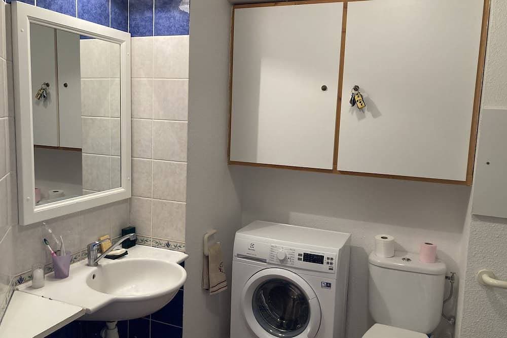 Foto 5 von 30: Super T2 in Les Issambres 5 Betten Loggia & Privatgarten mit Meerblick Schwimmbad Tennis