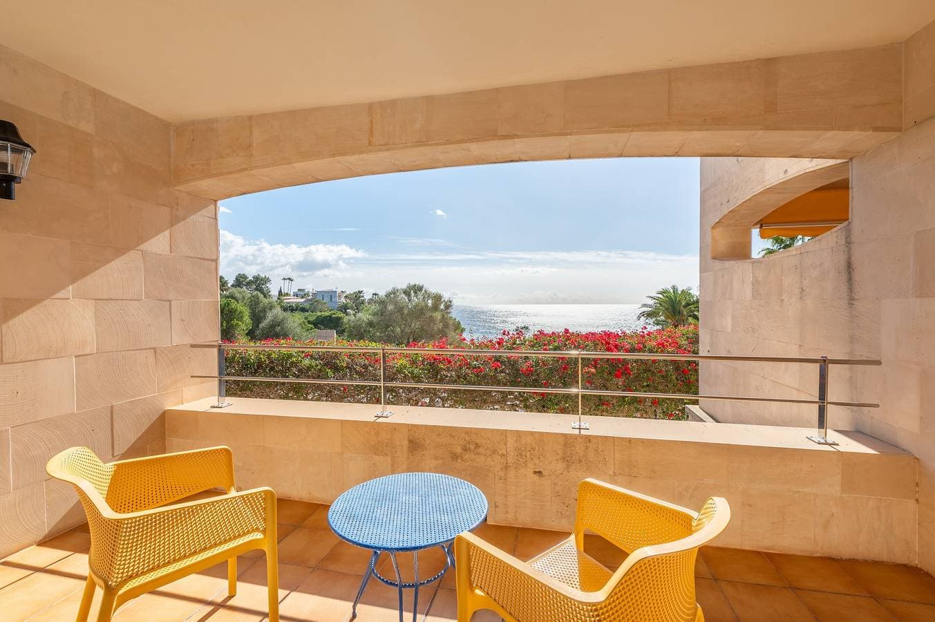 Foto 13 von 25: Ferienwohnung 'Residencial Planta Baja Vista Mar' mit Meerblick, Gemeinschaftspool und WLAN
