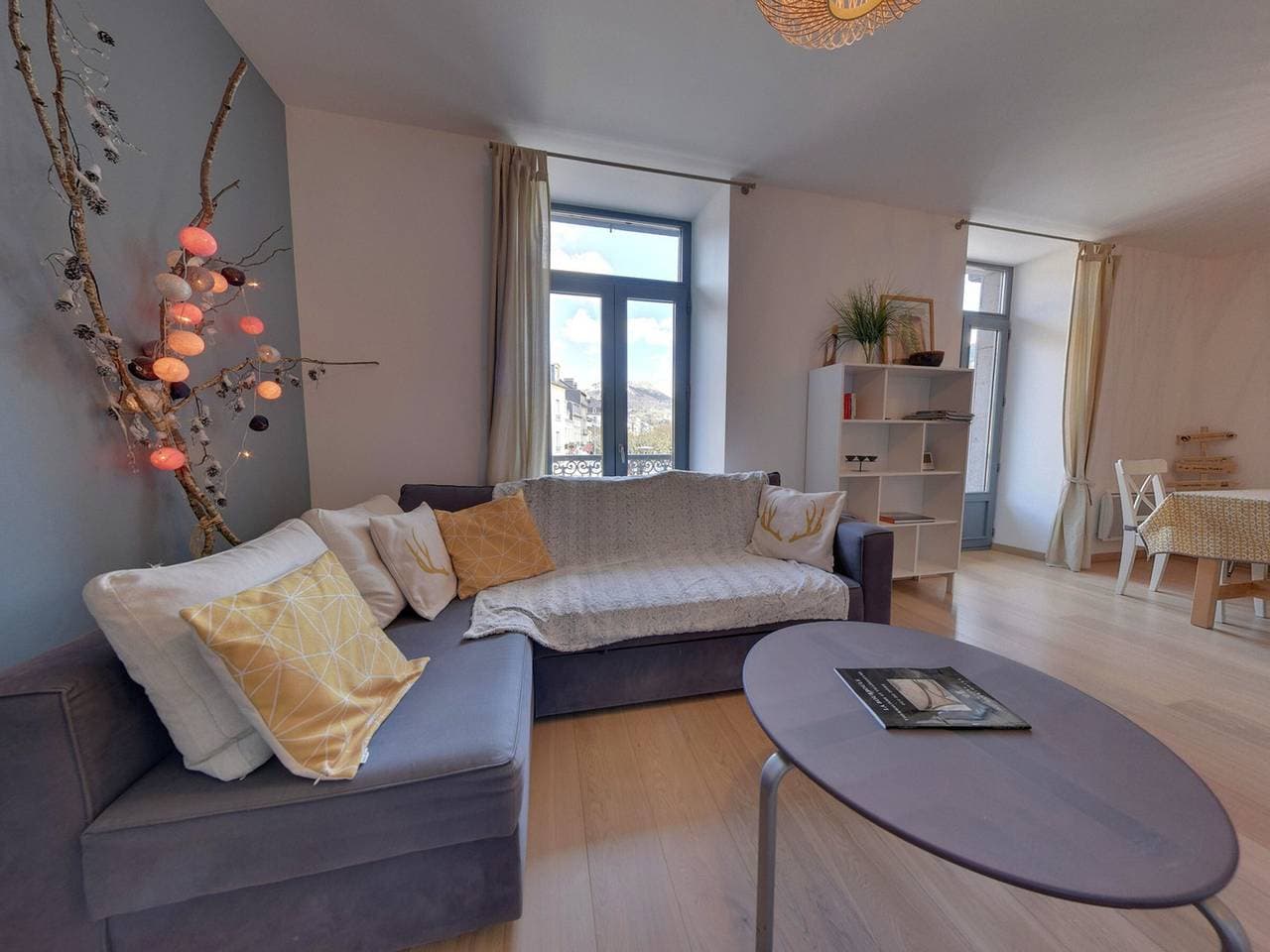 T3-Wohnung im Zentrum von La Bourboule mit Balkon und kleinem Hund erlaubt 1