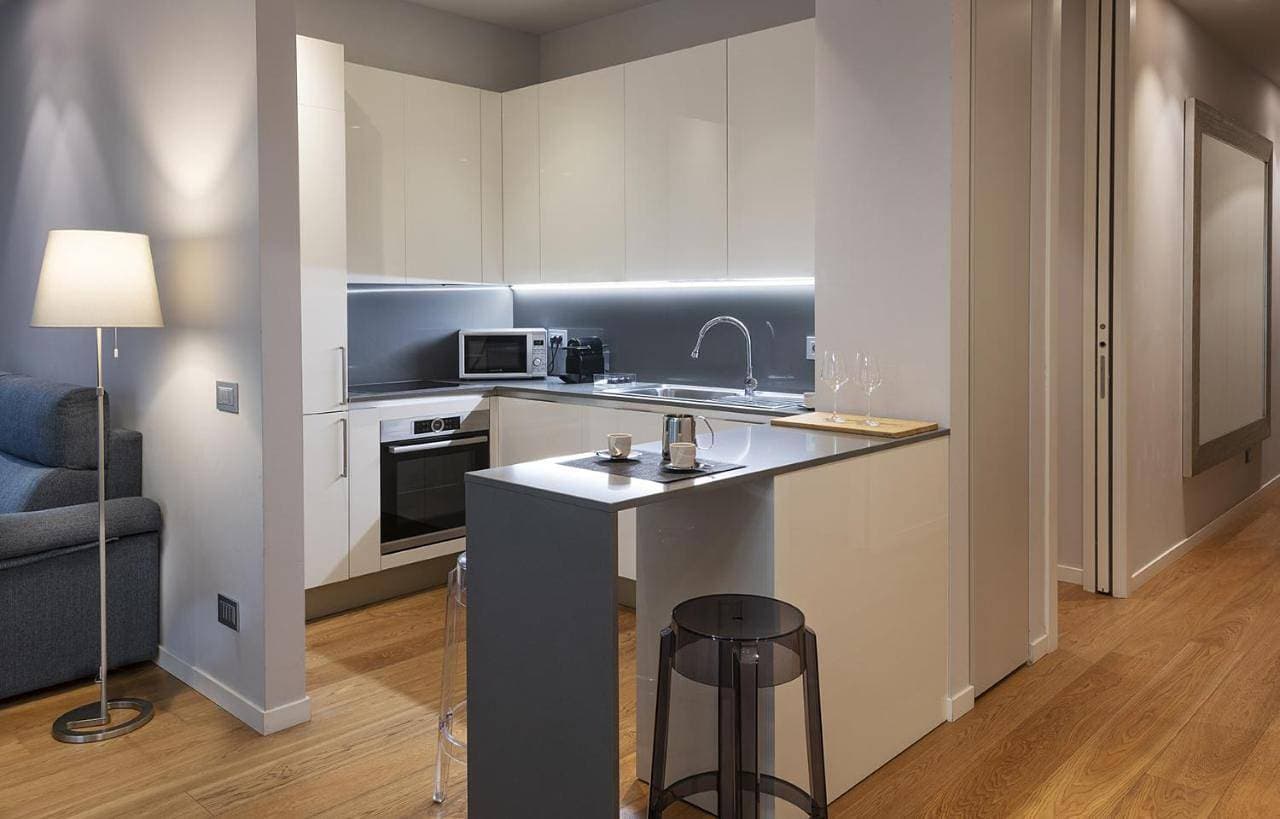 Foto 5 von 29: One-Bedroom Apartment with Balcony