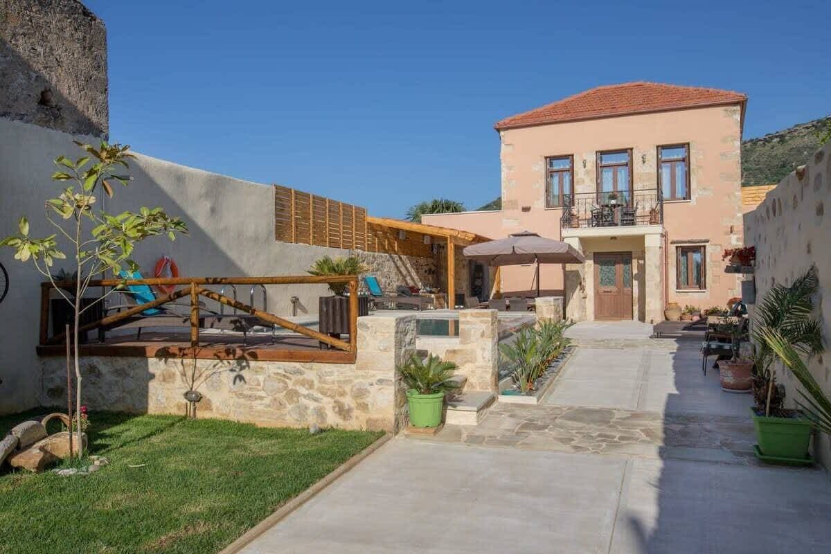 Foto 5 von 27: Villa für 6 Personen mit Garten