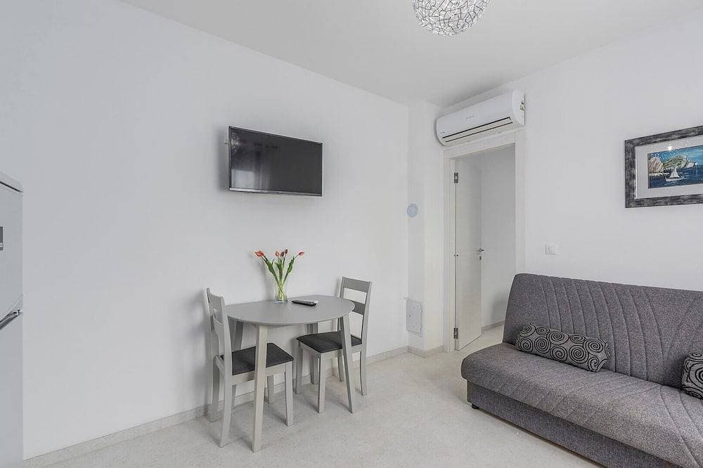 Foto 6 von 18: Ferienwohnung Zrnic IV mit Blick auf die Stadt